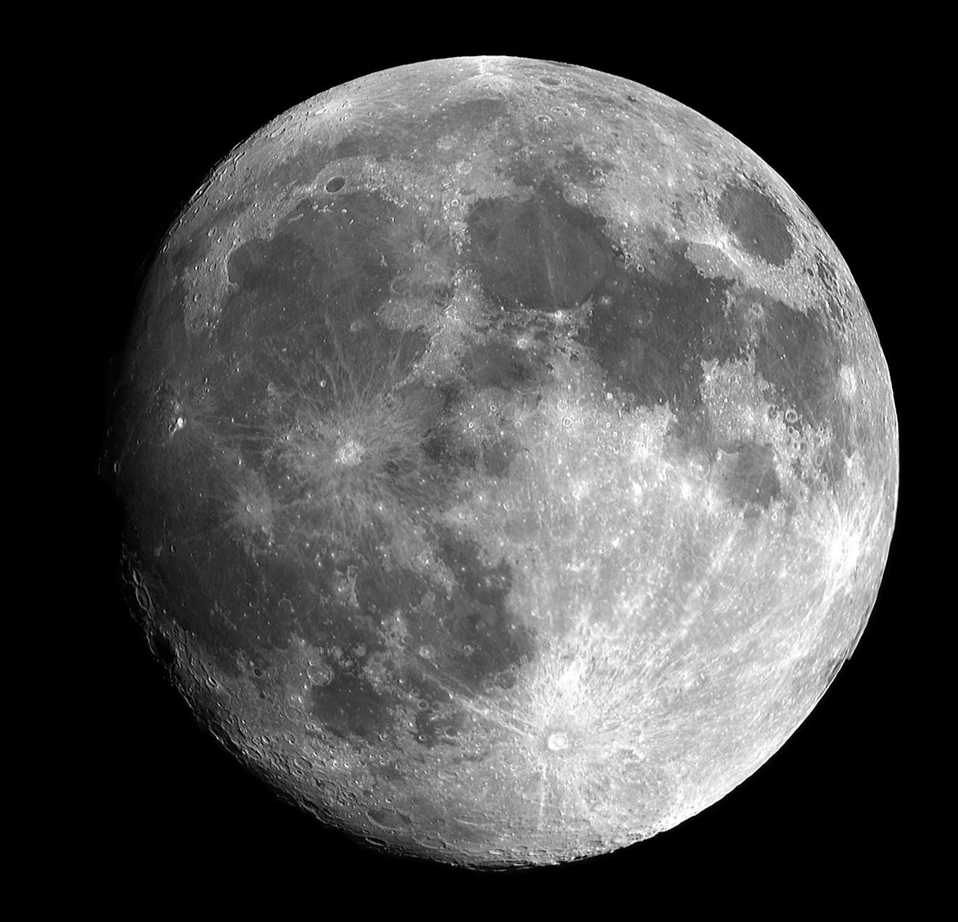 How to Photograph the Moon: The Complete Guide for Stunning Lunar Images